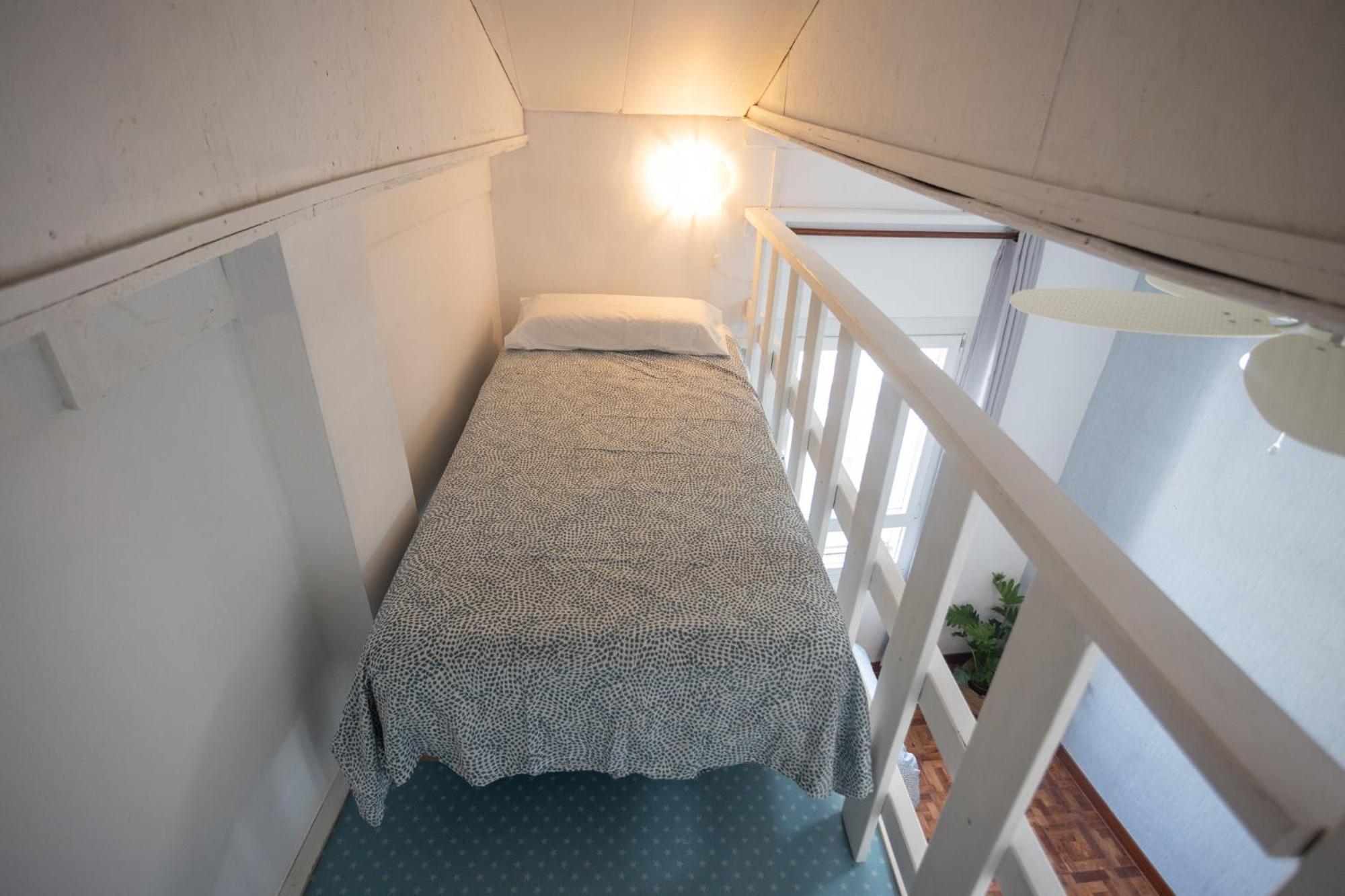 Naim Guest House Malaga Centro Luaran gambar