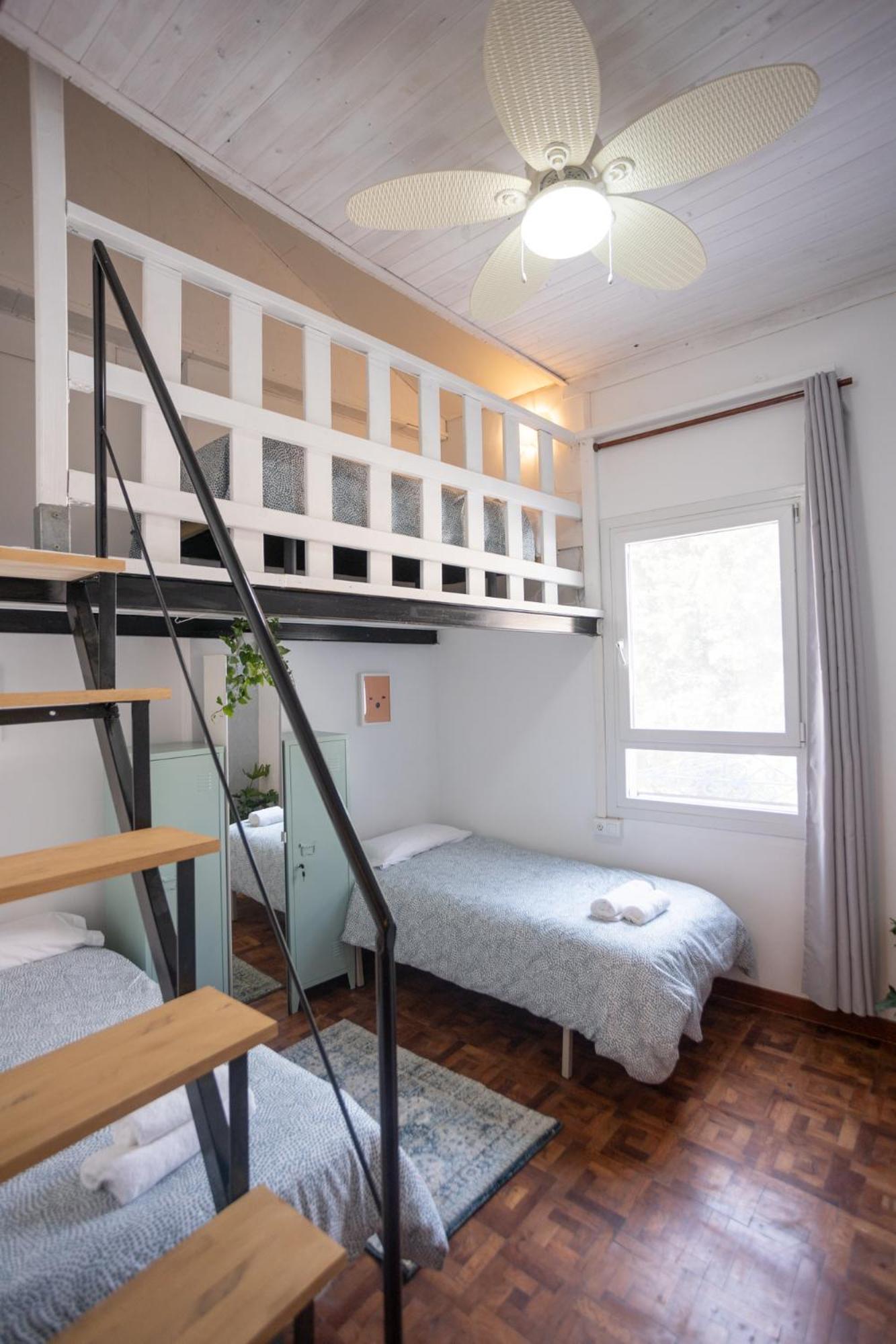 Naim Guest House Malaga Centro Luaran gambar