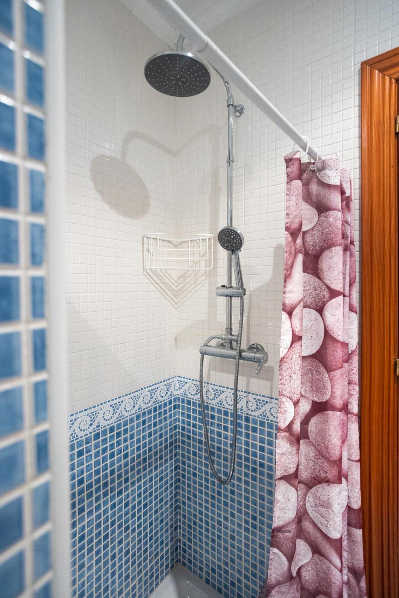 Naim Guest House Malaga Centro Luaran gambar