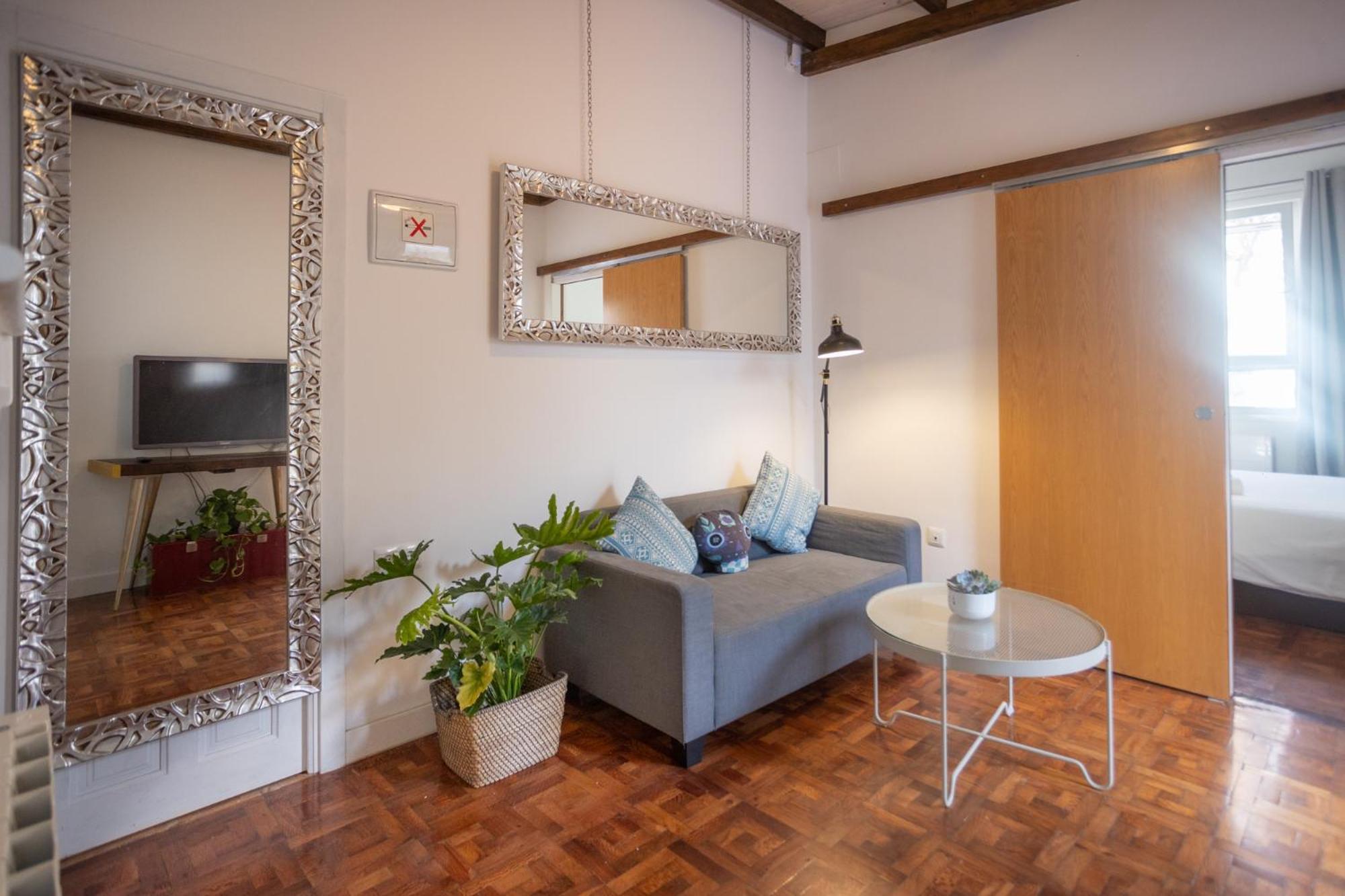 Naim Guest House Malaga Centro Luaran gambar